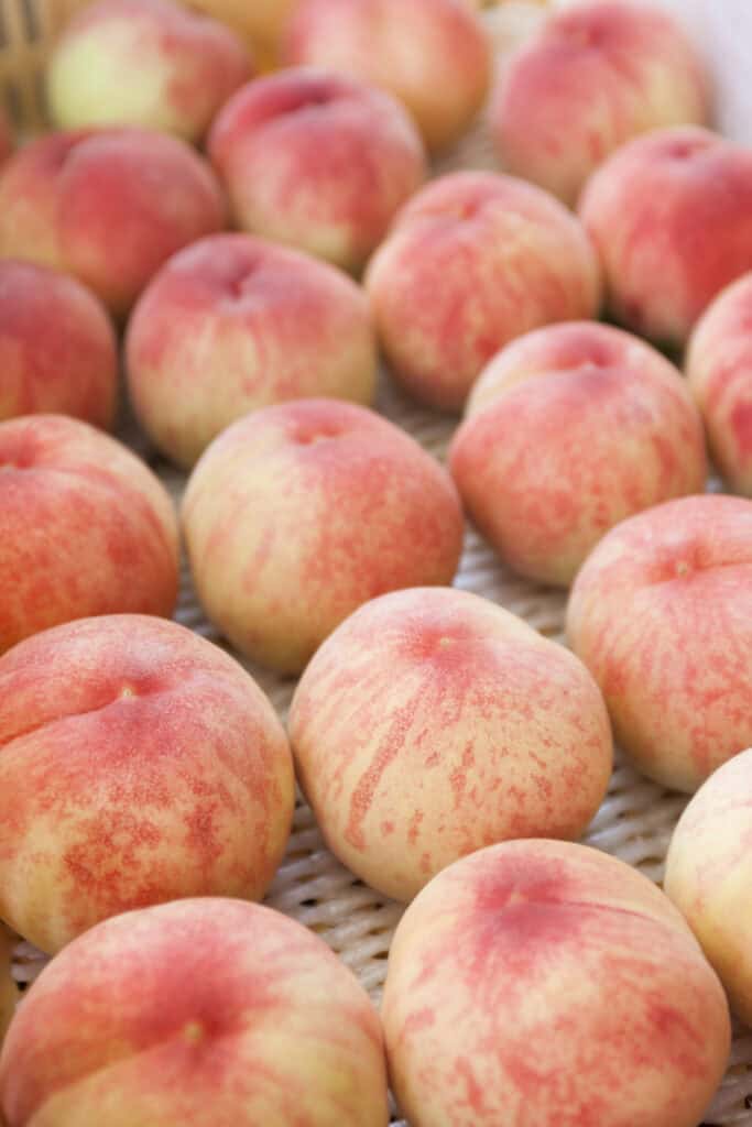 korean white peach south korean fruit